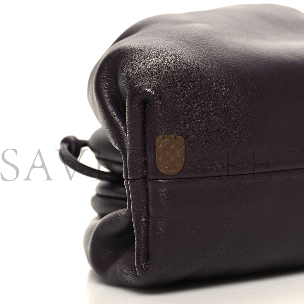 bo*te*ga Ve*ne*ta butter calfskin the mini pouch grape (22*14*6cm)