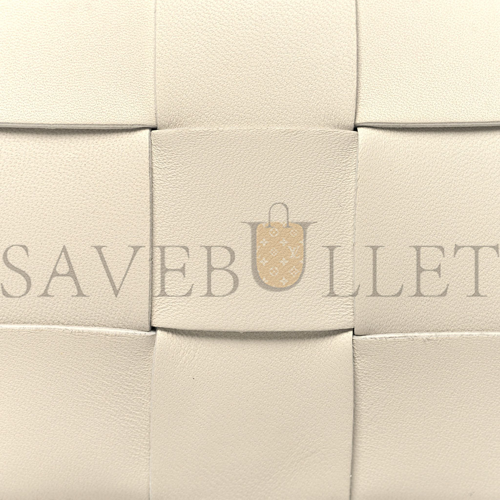 bo*te*ga Ve*ne*ta lambskin maxi intrecciato small cassette crossbody bag white (19*12*4cm)