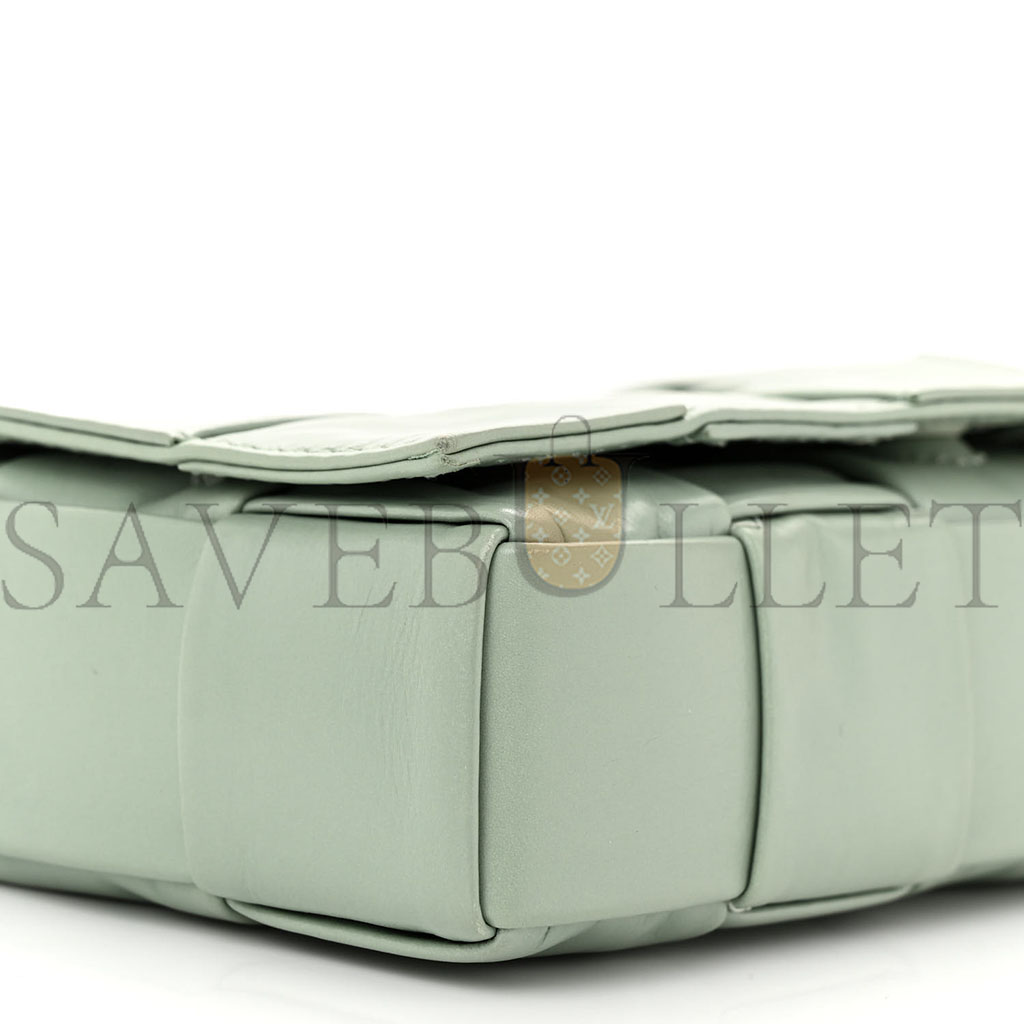 bo*te*ga Ve*ne*ta paper calfskin maxi intreccio cassette crossbody bag sage (19*12*4cm)