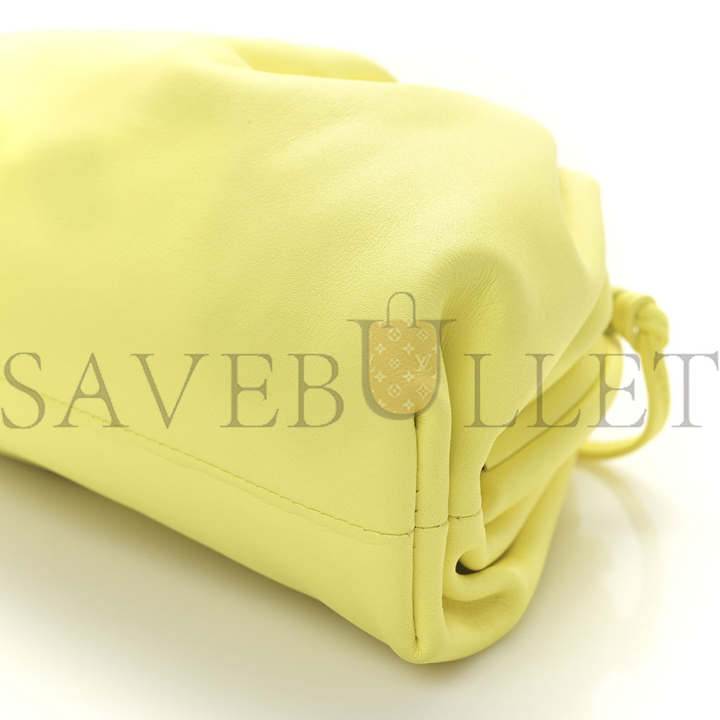 bo*te*ga Ve*ne*ta butter calfskin the mini pouch sherbert (23*13*6cm)