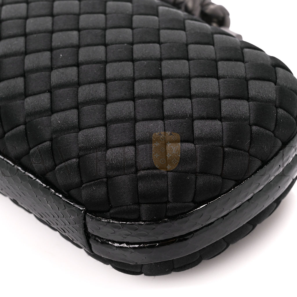 bo*te*ga Ve*ne*ta satin intreccio impero ayers knot clutch black (17*10*4cm)