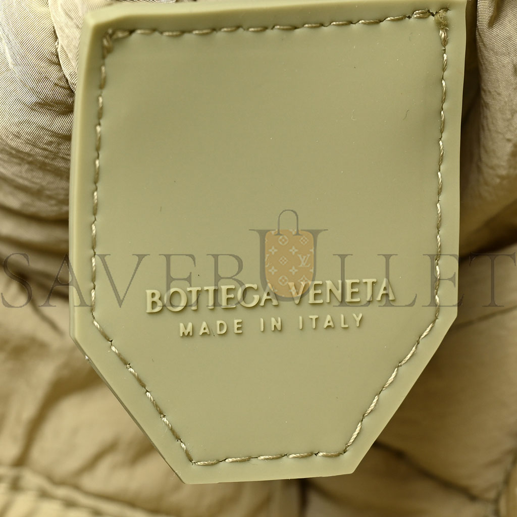 bo*te*ga Ve*ne*ta nylon intrecciato padded tech cassette bag travertine (32*17*10cm)