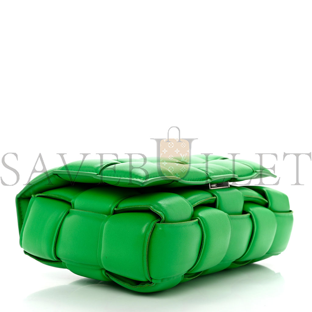 bo*te*ga Ve*ne*ta nappa maxi intreccio padded cassette crossbody bag parakeet (26*18*8cm)