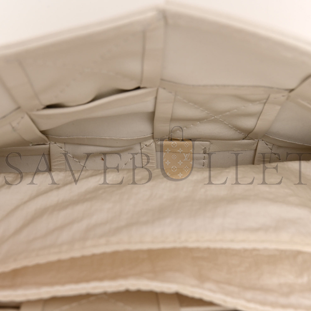 bo*te*ga Ve*ne*ta paper calfskin intrecciato cassette belt bag white (18*10*4cm)
