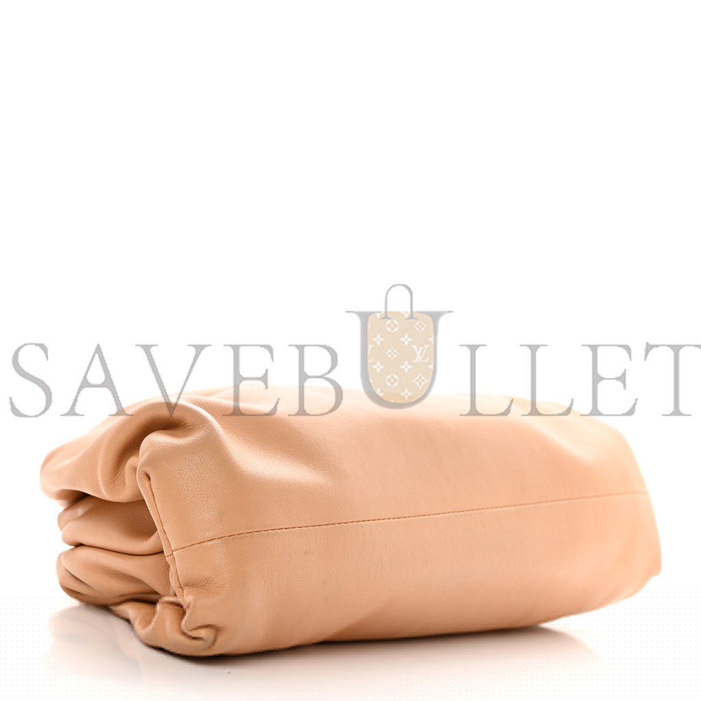 bo*te*ga Ve*ne*ta calfskin teen pouch almond (29*18*8cm)