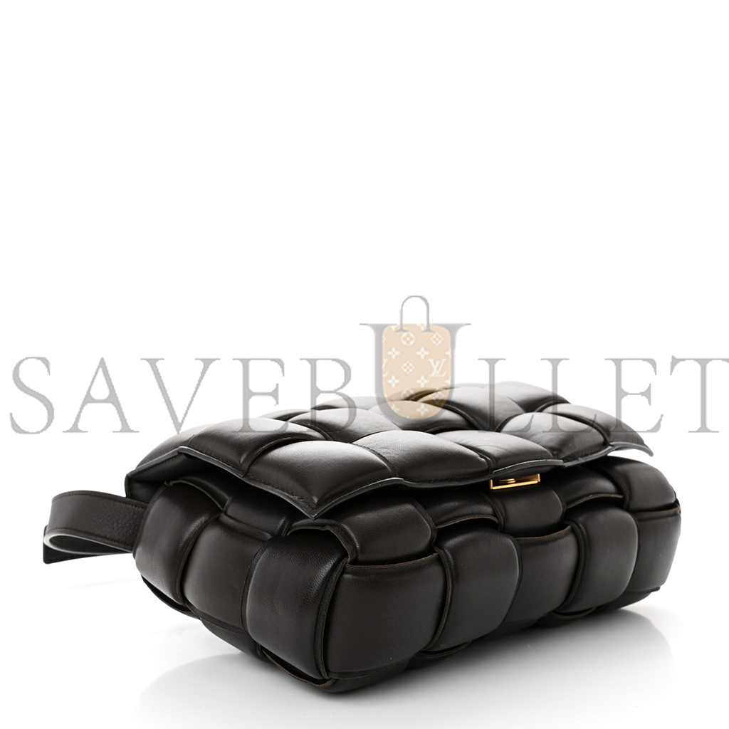bo*te*ga Ve*ne*ta nappa maxi intreccio padded cassette crossbody bag fondant (26*18*8cm)