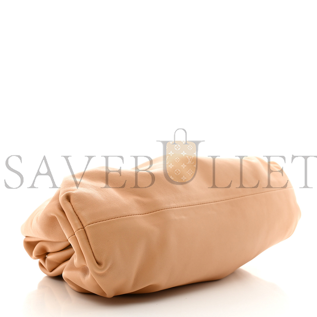 bo*te*ga Ve*ne*ta calfskin teen pouch almond (31*15*6cm)