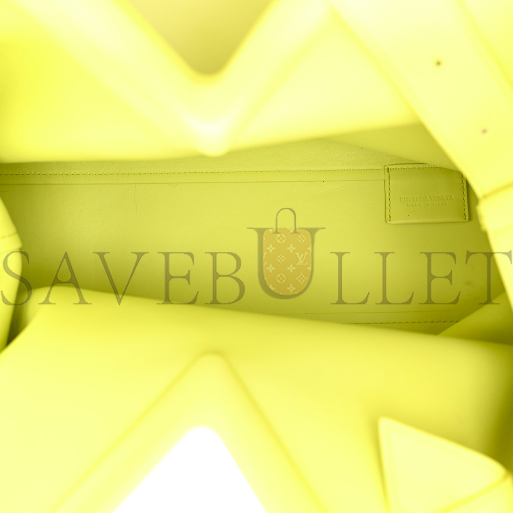 bo*te*ga Ve*ne*ta calfskin medium the point triangle bag seagrass (32*23*11cm)