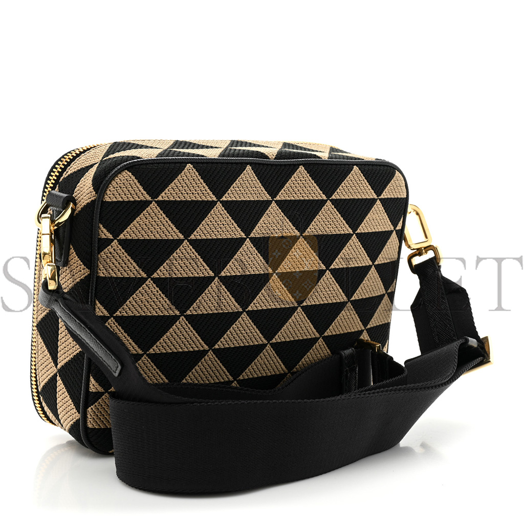 Pra*a jacquard saffiano triangolo symbole embroidered small shoulder bag black corda (23*17*7cm)