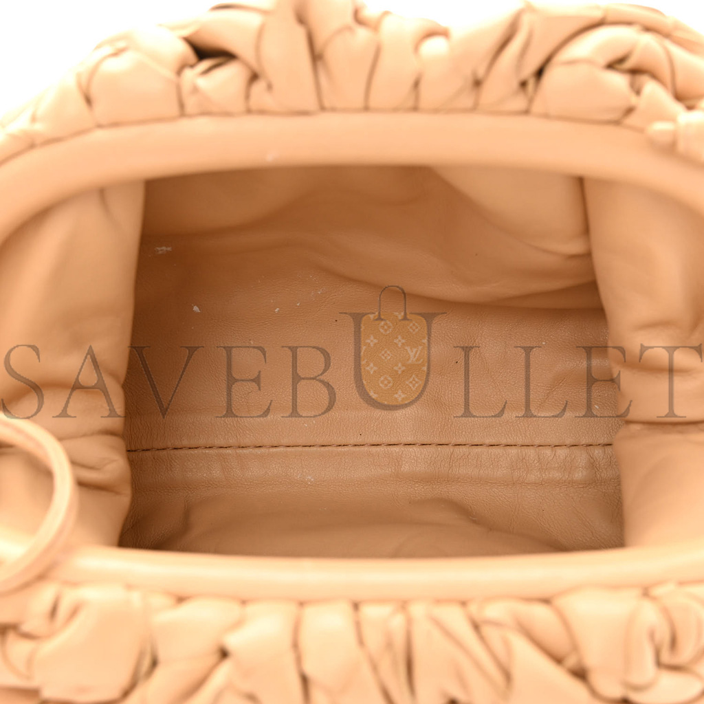 bo*te*ga Ve*ne*ta nappa intrecciato the mini pouch almond (22*13*6cm)