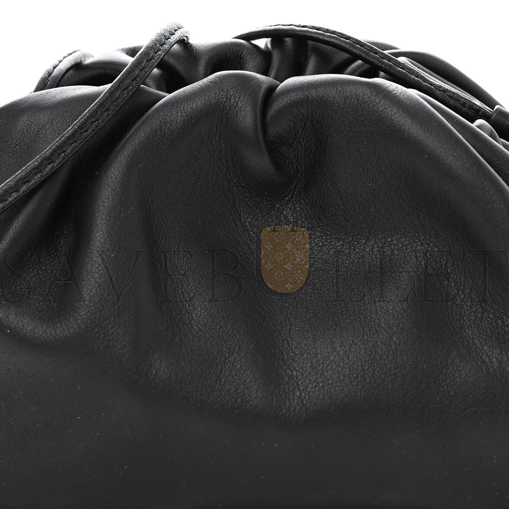 bo*te*ga Ve*ne*ta butter calfskin the mini pouch black (22*12*5cm)