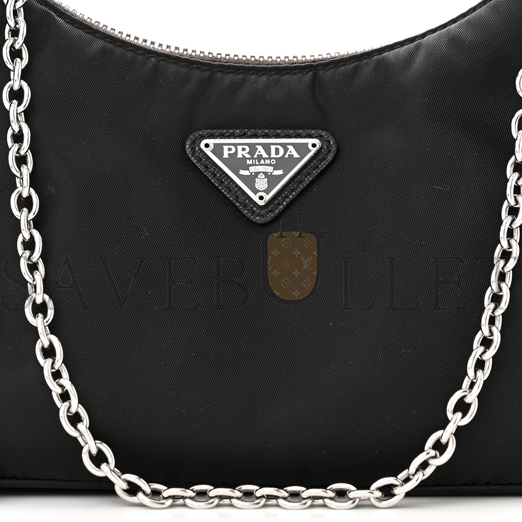 Pra*a nylon re-edition 2005 shoulder bag black (22*17*6cm)