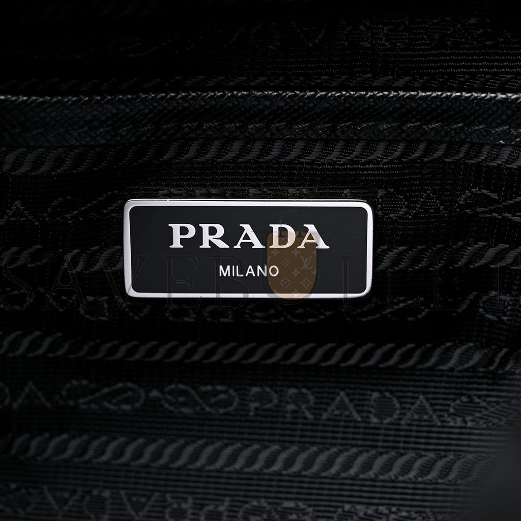 Pra*a re-nylon tessuto saffiano medium backpack black (30*30*15cm)