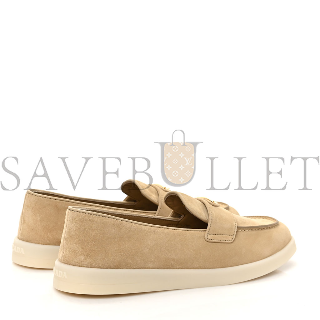 Pra*a vitello scamosciato metal triangle logo saint tropez 25mm loafers 40 ecru