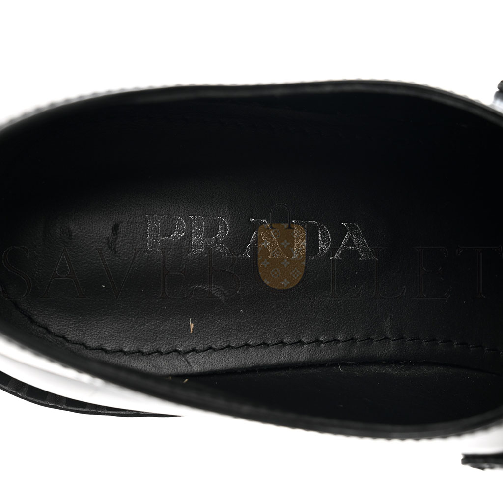 Pra*a spazzolato metal triangle logo 50mm loafers 40.5 black