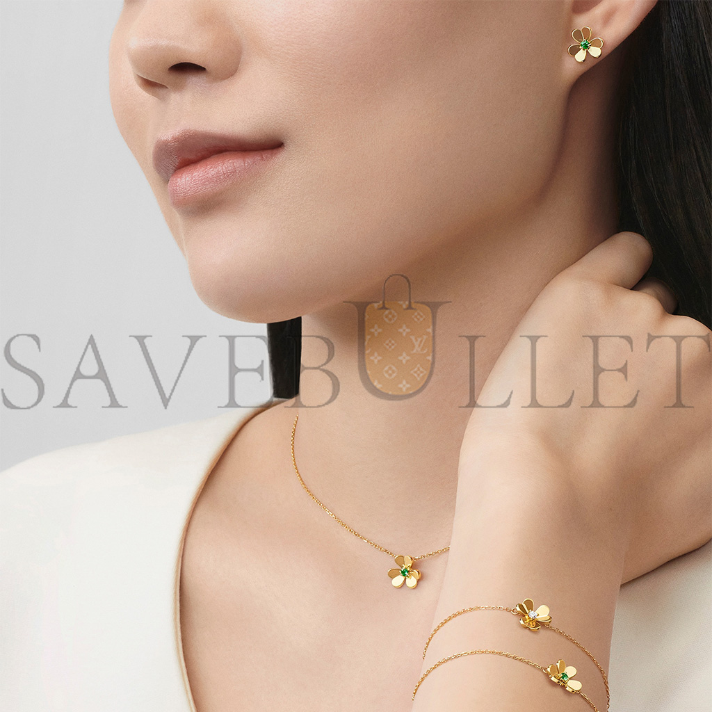 V*N CL*F arpels frivole pendant, mini model - yellow gold, emerald  vcarp7sb00