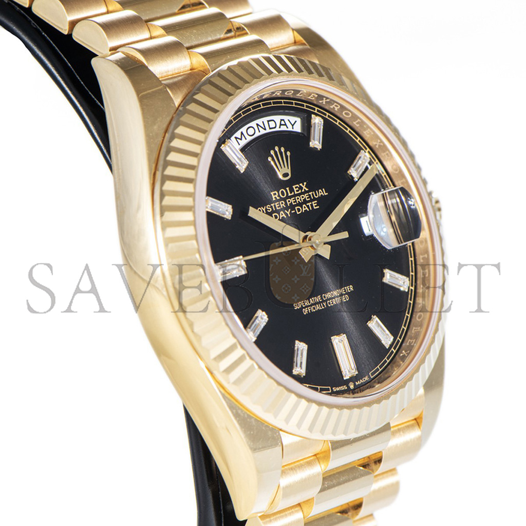 R*l*x day-date 40mm watch 228238