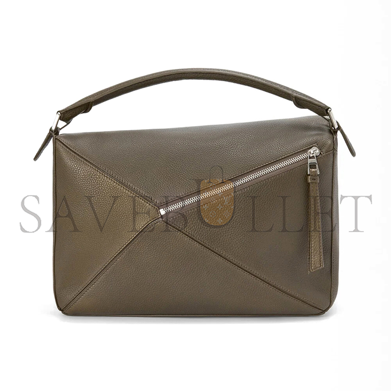 l0ew* large puzzle bag in S*pple grained calfskin b510pnlx01 (33*21.5*14.7cm)