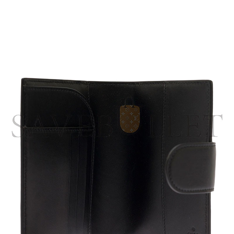 Gvc*1 GG EMBOSS PASSPORT CASE 724562 (14.5*10.5cm)