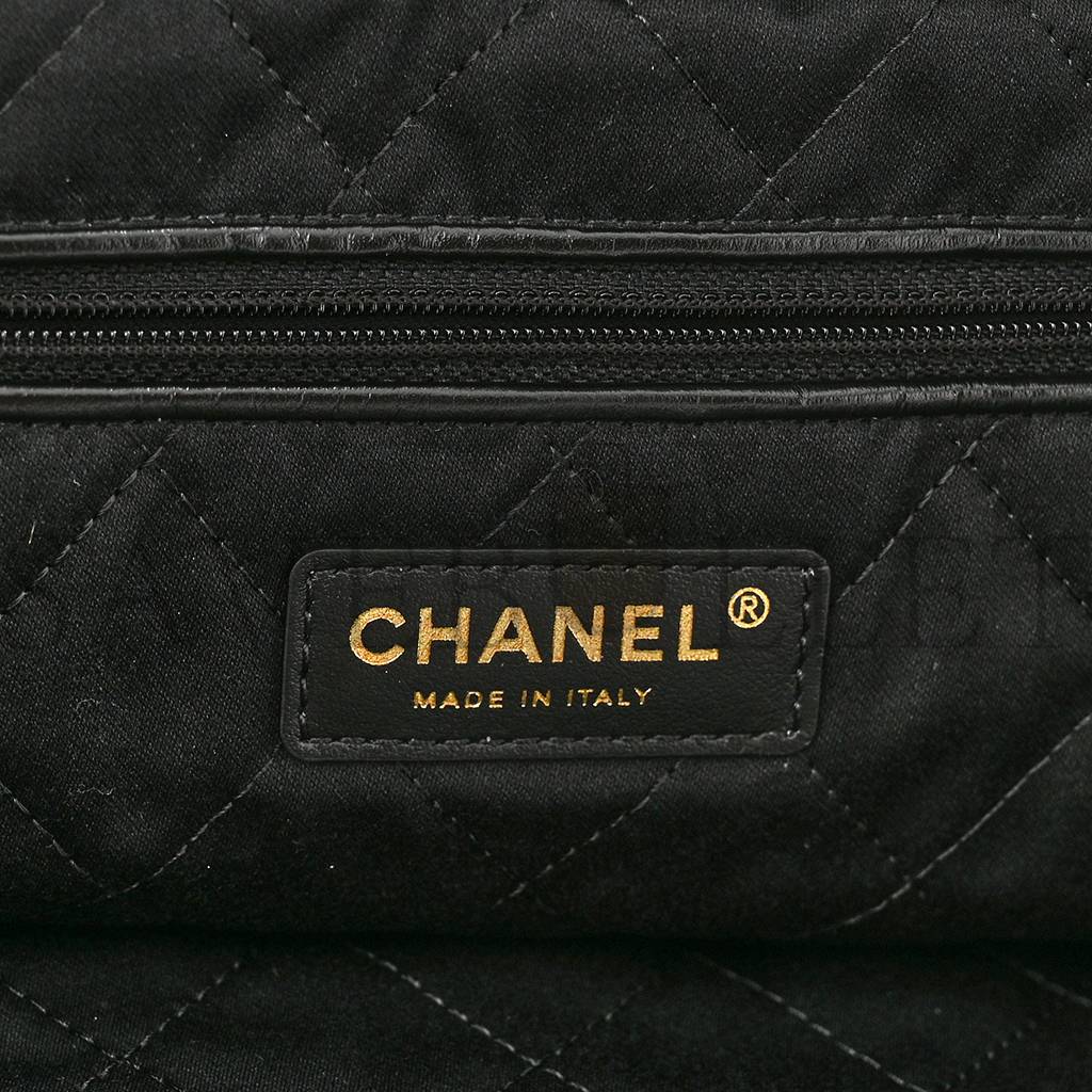 Ch*el shiny calfskin quilted Ch*el 22 black (37*35*7cm)