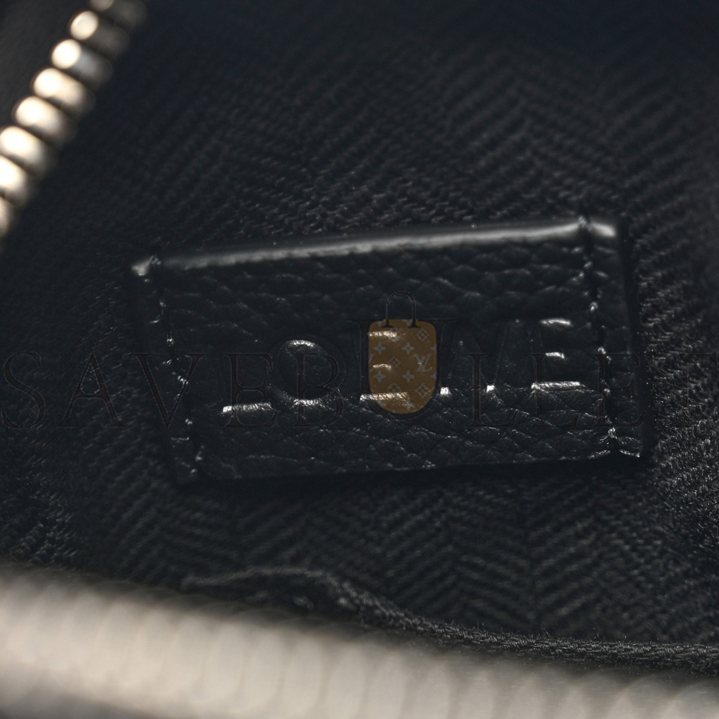 l*ew* soft grained calfskin xs military messenger bag black (23*18*9cm)