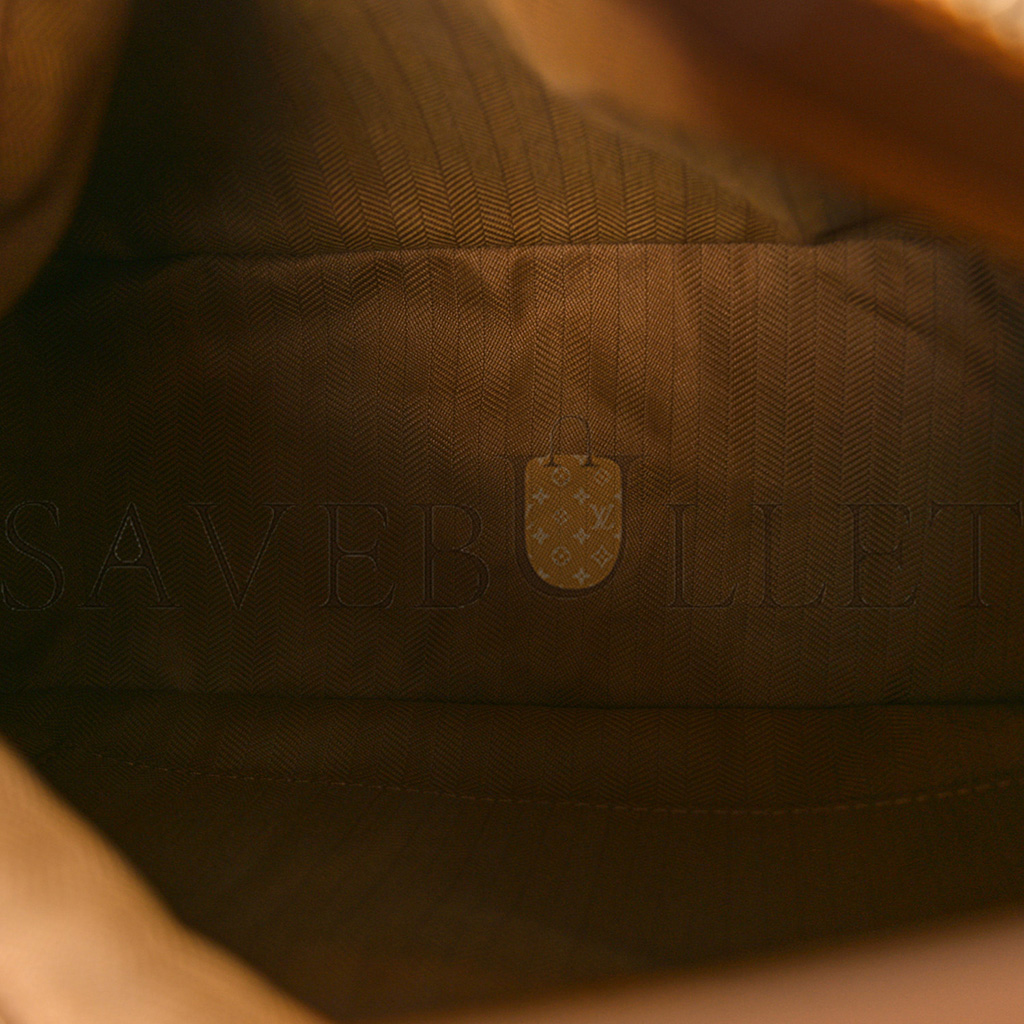 l*ew* satin calfskin monochrome small puzzle edge bag pale oak (24*16.5*10.5cm)