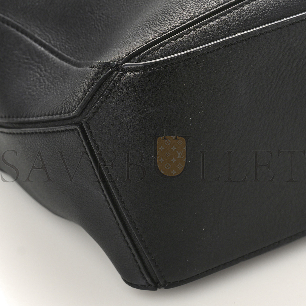 l*ew* calfskin small puzzle bag black (24*16.5*10.5cm)
