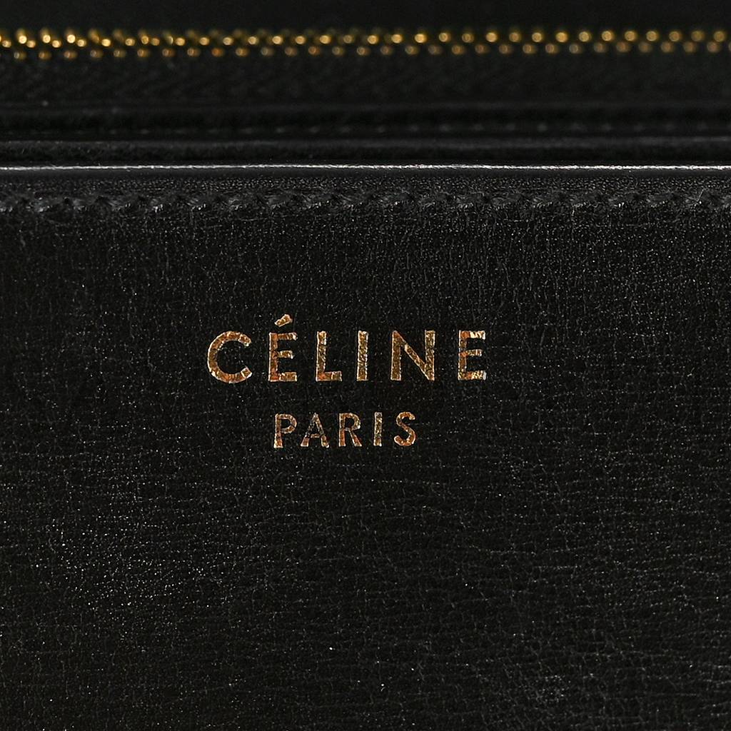Ce**e box calfskin medium classic box flap bag black (23*18*7cm)