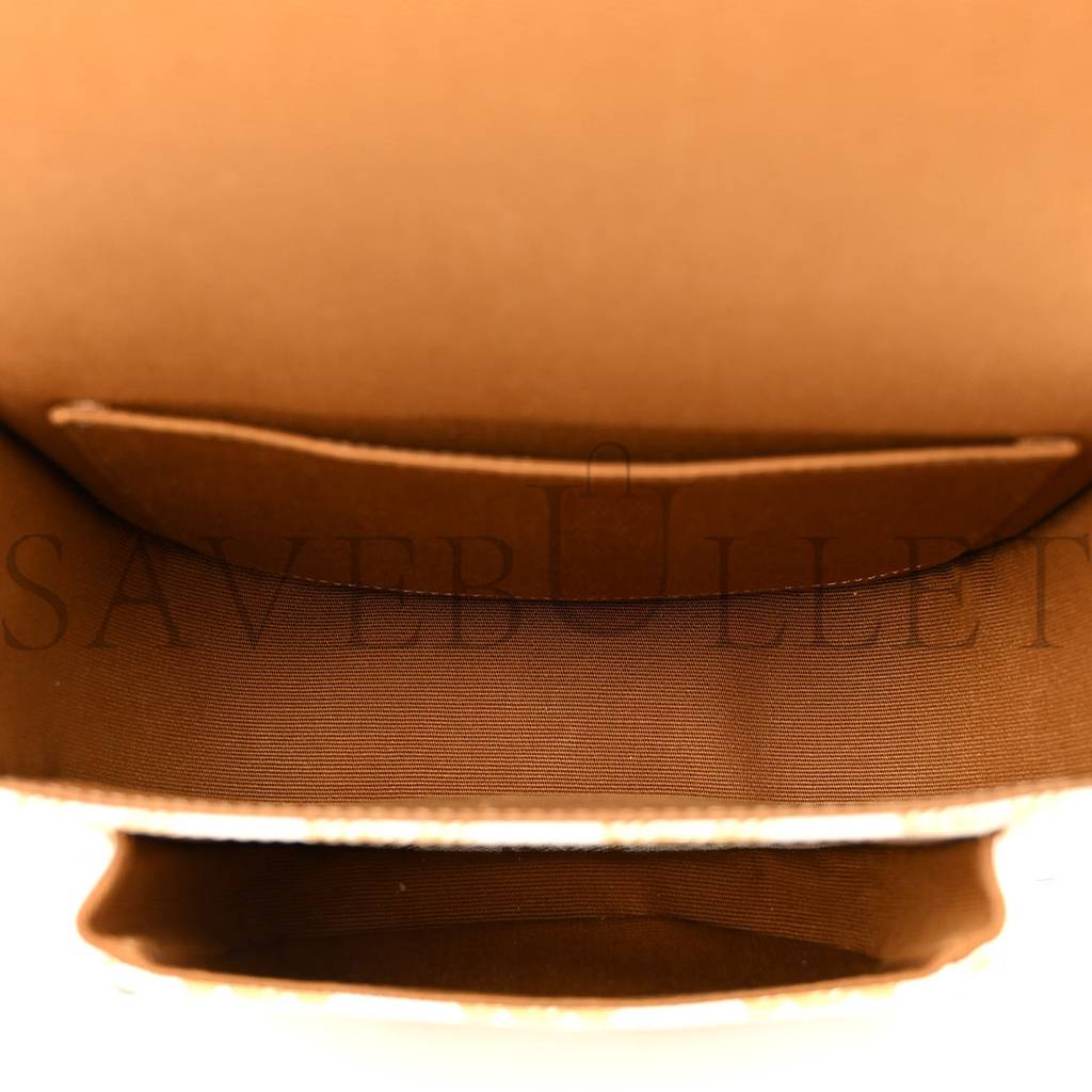 Ce**e triomphe canvas medium folco bag white (18*15*7cm)