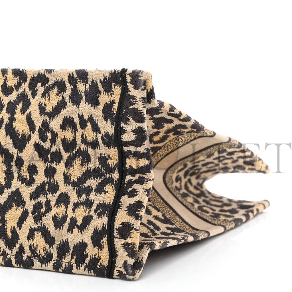 D*or canvas mizza embroidered large leopard book tote beige (42*33*15.2cm)