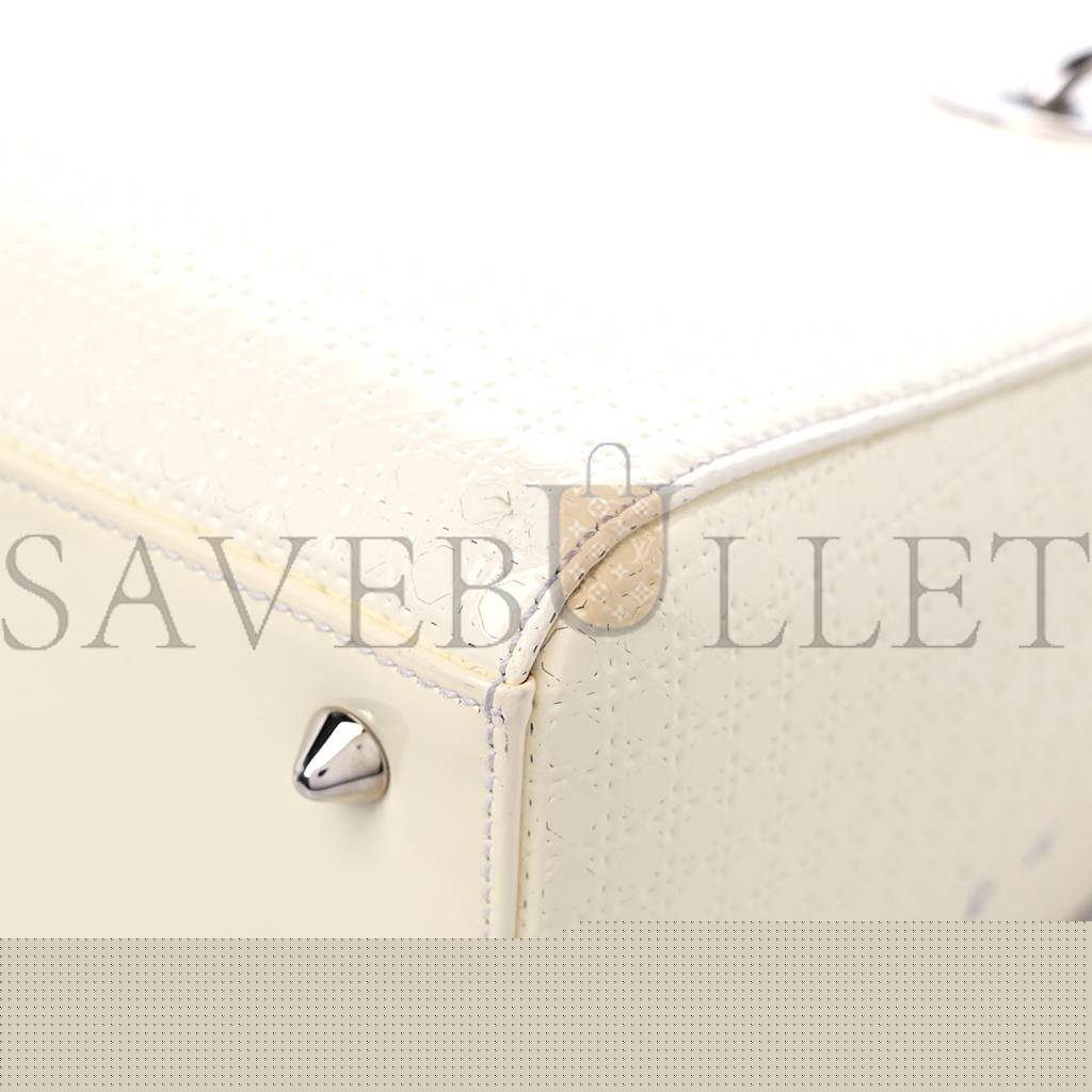 D*or patent micro-cannage mini lady D*or white (23*21*12.1cm)