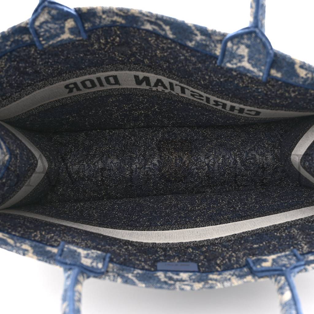 D*or canvas embroidered large brocart book tote blue (42*35*17.8cm)