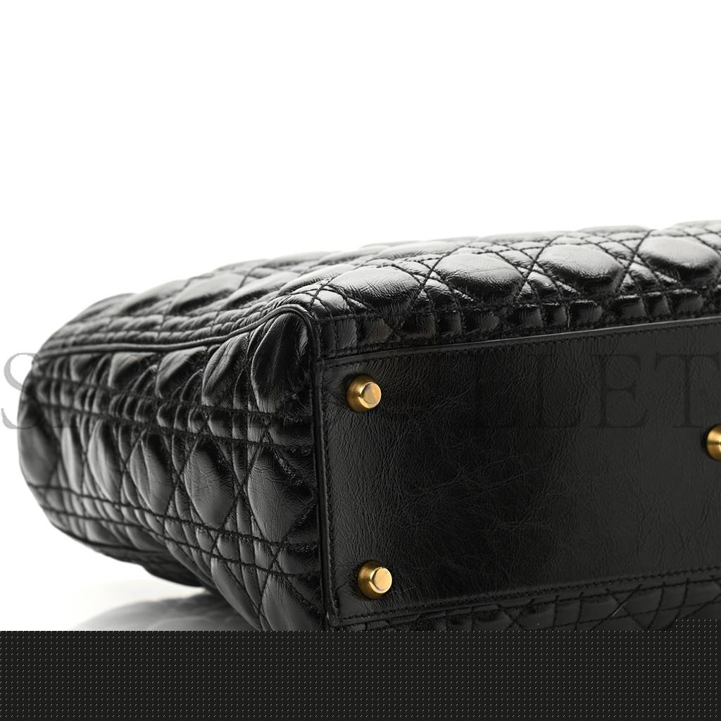 D*or crinkled patent cannage large lady D*or black (32*24*12.7cm)