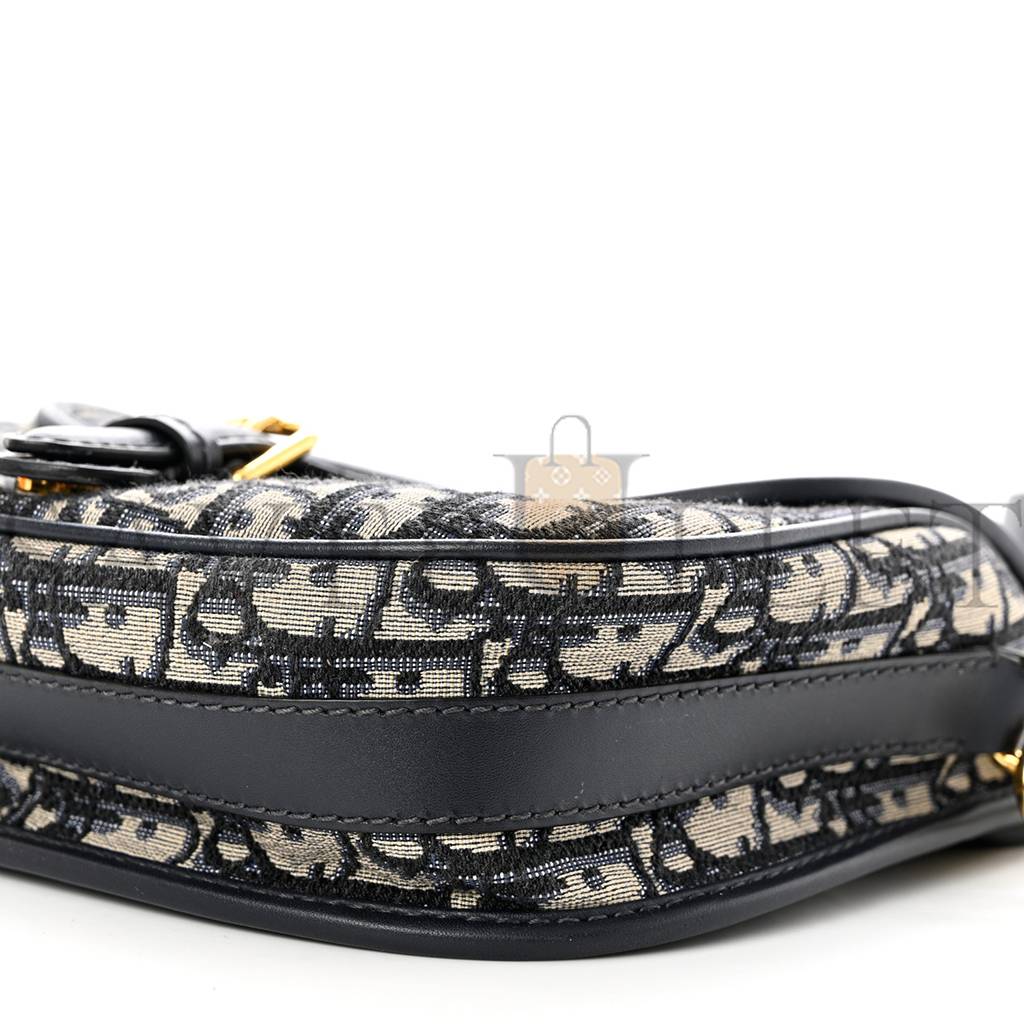 D*or oblique medium bobby flap blue (23*20*5.7cm)