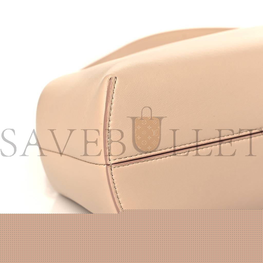 F**di shiny nappa medium F**di first poudre (30*25*11cm)